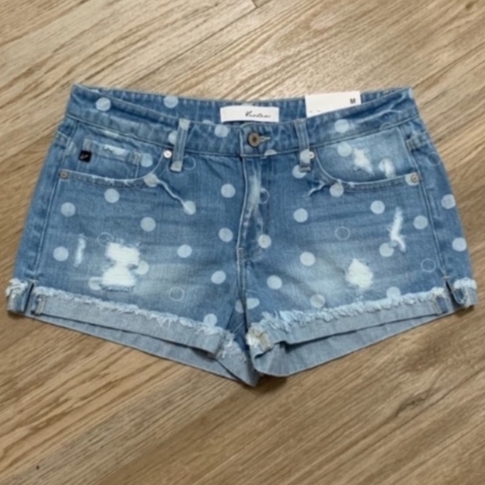 KanCan Polka Dot Cuffed Mid Rise Shorts M NWT